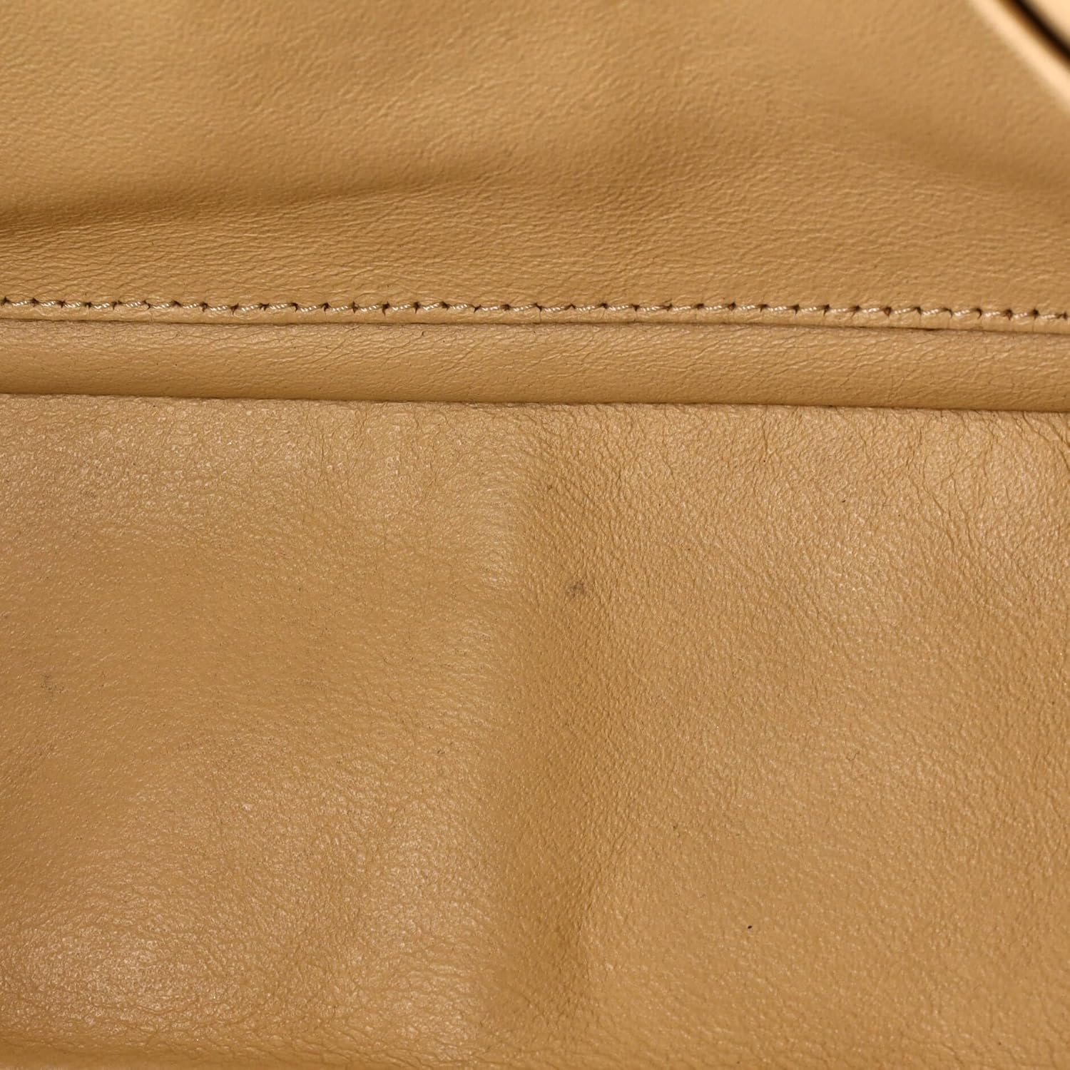 Chanel, Classic Single Flap Bag Quilted Caviar Jumbo, Neutral