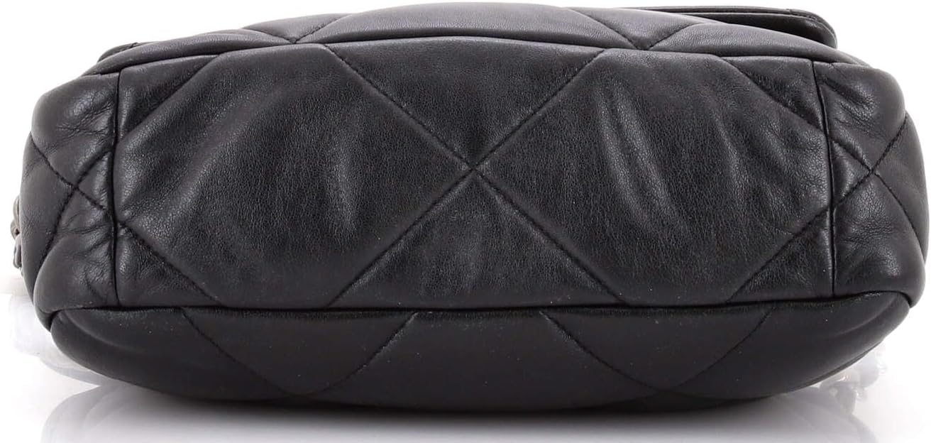 Chanel, 19 Flap Bag Quilted Leather Medium, Black