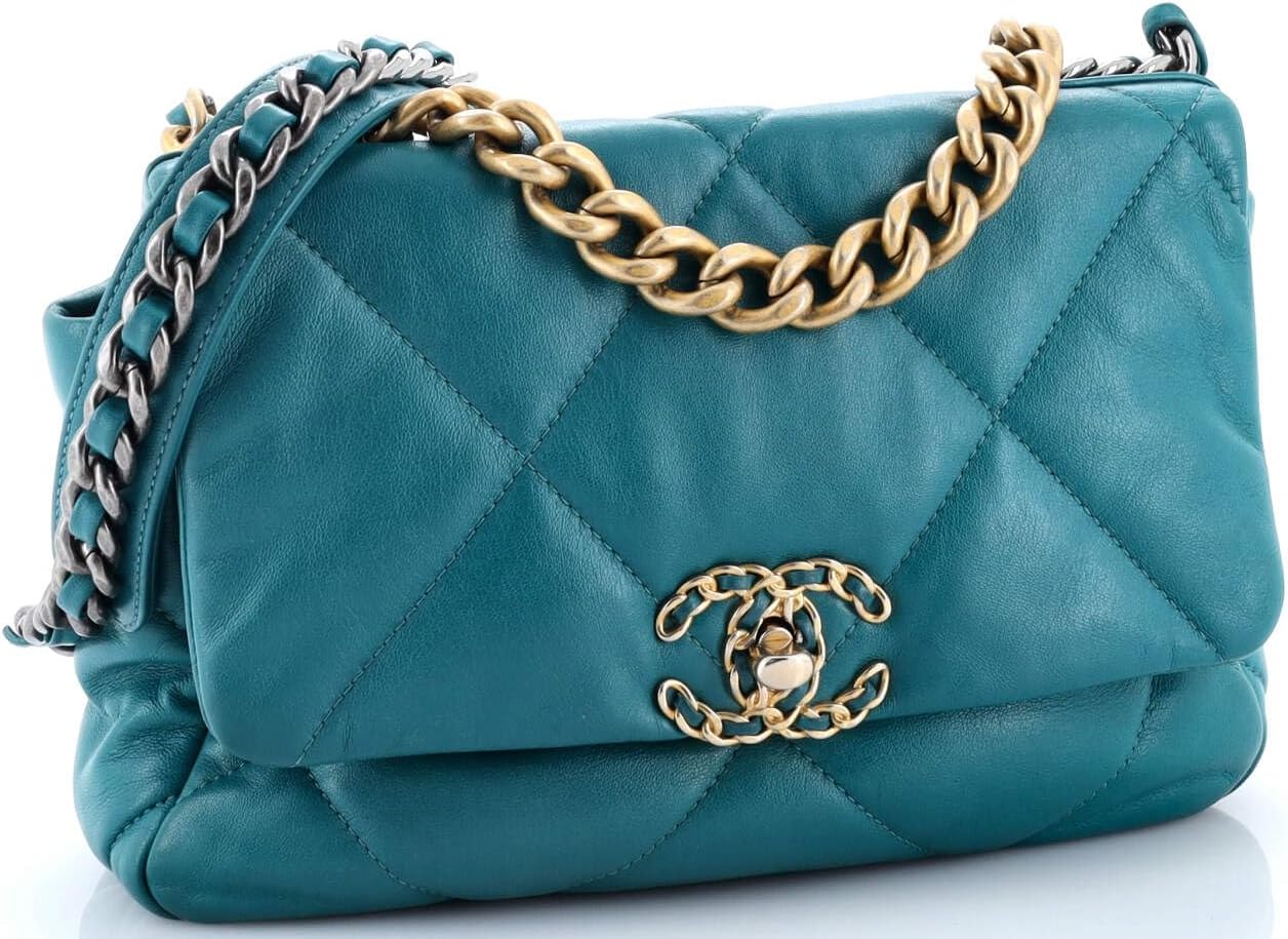 Chanel, 19 Flap Bag Quilted Leather Medium, Green