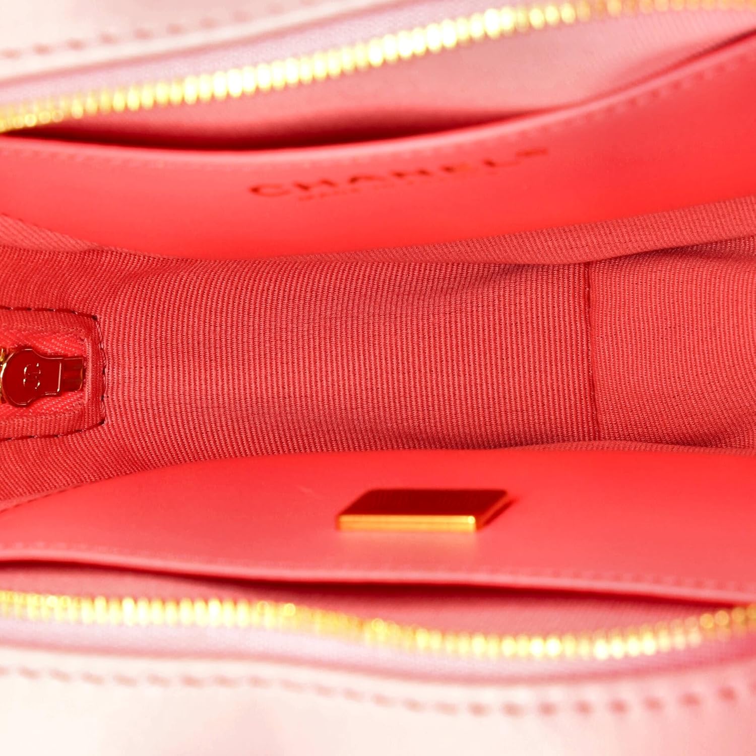 Chanel, CC in Love Heart Bag Quilted Lambskin, Pink