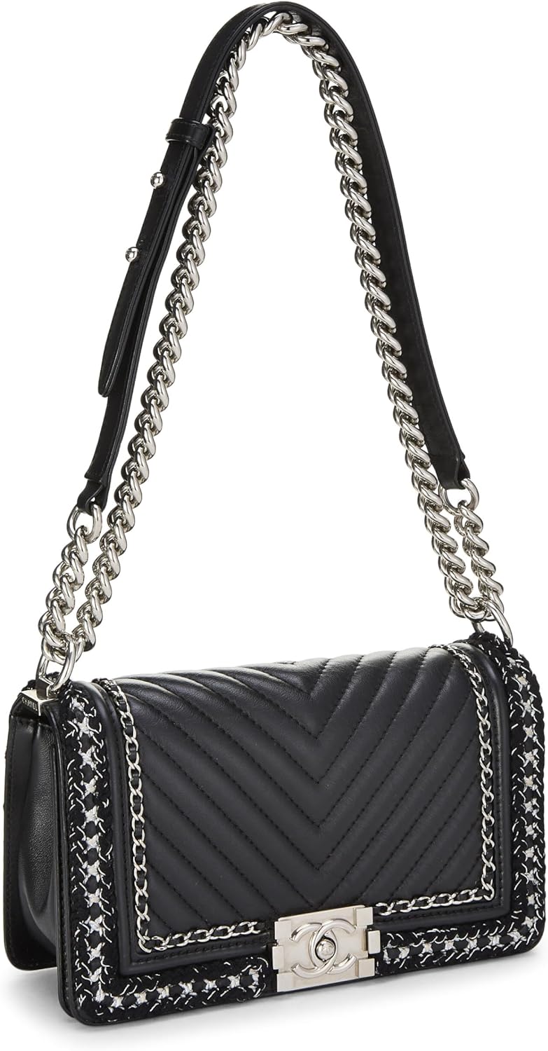 Chanel, Black Quilted Calfskin Jacket Boy Bag Medium, Black