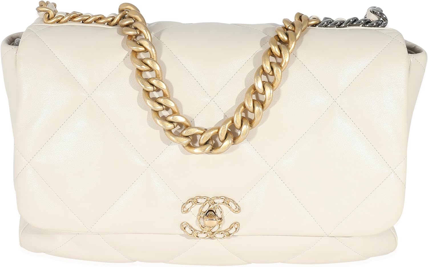 Chanel, vory Shiny Quilted Lambskin Maxi 19 Flap Bag, Beige