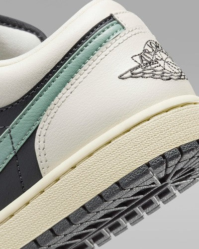 Nike WMNS Air Jordan 1 Low "Jade Smoke" DC0774-001 Womns Sneakers [US5.5-12]