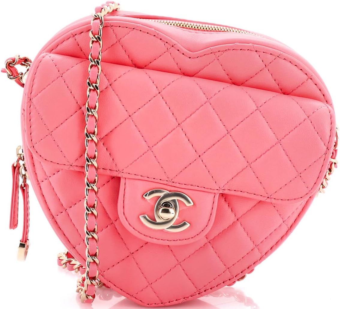 Chanel, CC in Love Heart Bag Quilted Lambskin, Pink